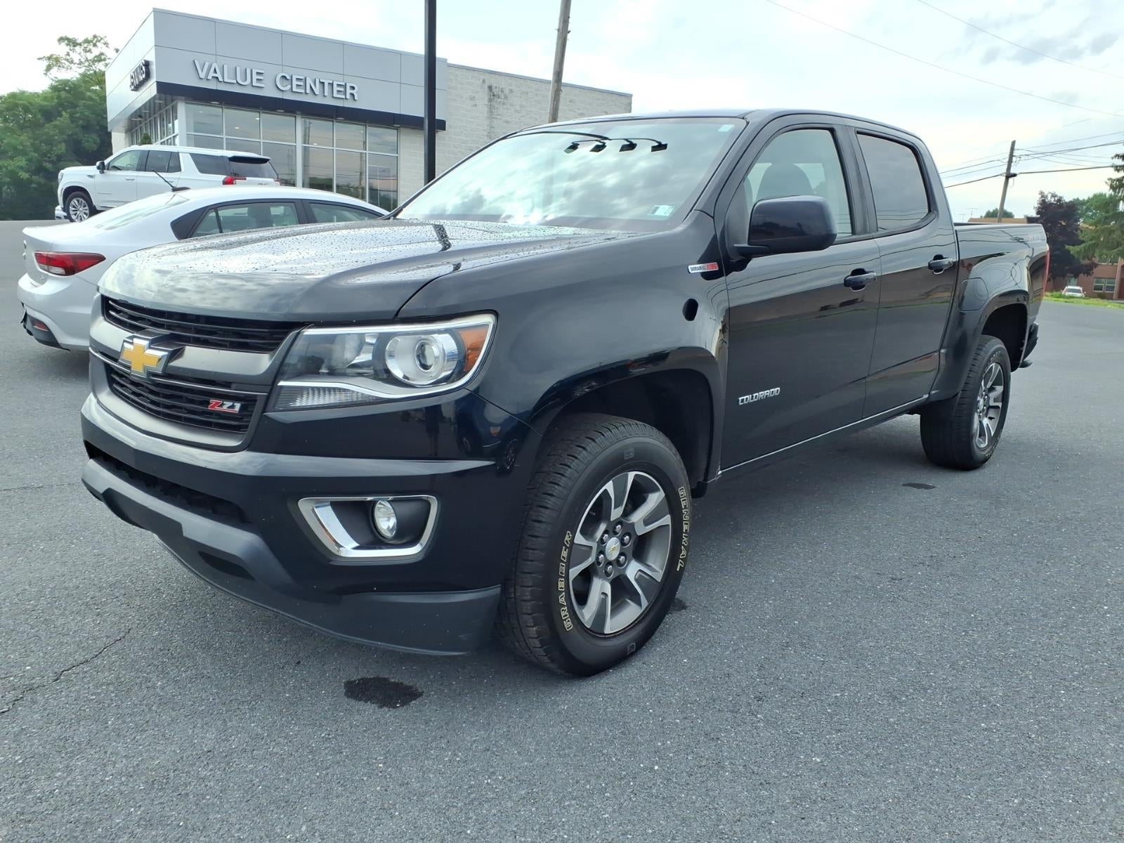 2016 Chevrolet Colorado 4WD Z71 in Black — front three-quarter view